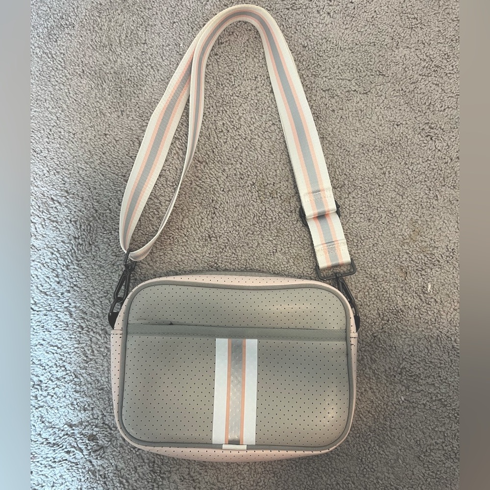 HAUTE SHORE BAG